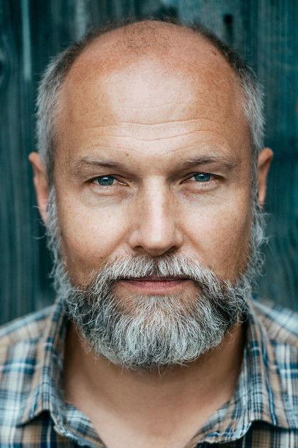 Simon Werner - Actor Profile Photo