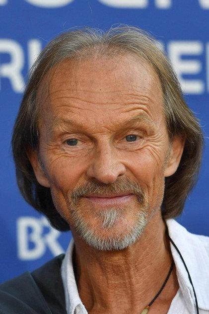Eisi Gulp - Actor Profile Photo
