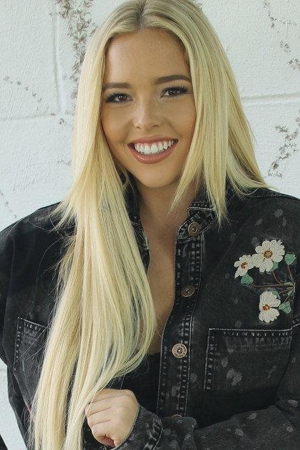 Lexi Collins - Actor Profile Photo