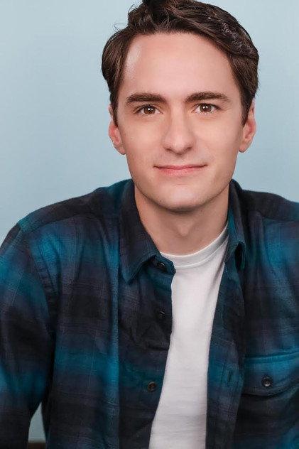 Sam Hubbard - Actor Profile Photo