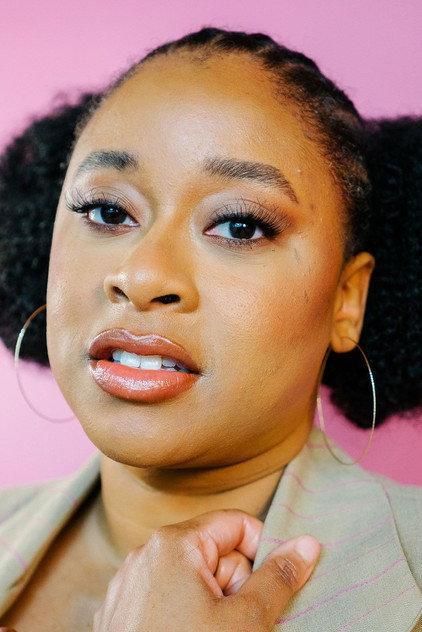 Phoebe Robinson - Actor Profile Photo