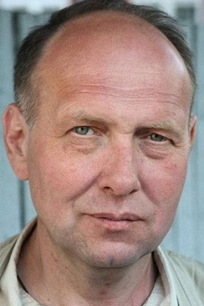 Robert Vaab - Actor Profile Photo