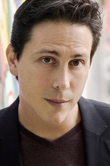 Álvaro Flores - Actor Profile Photo