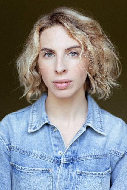 Mélodie Molinaro - Actor Profile Photo