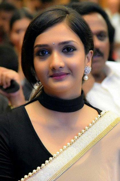Surabhi Santosh - Actor Profile Photo