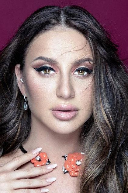 Anna Dzyuba - Actor Profile Photo