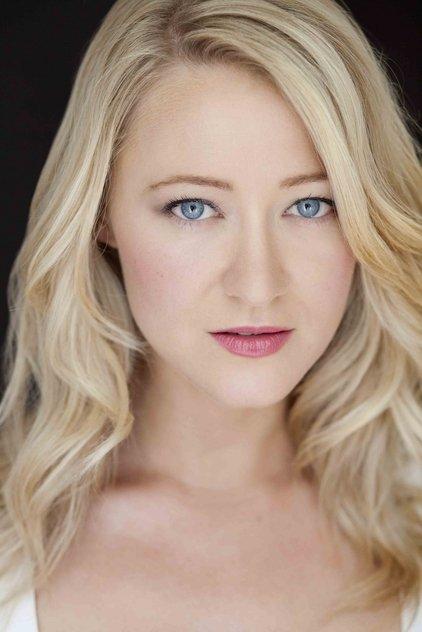 Siobhan Hewlett - Actor Profile Photo