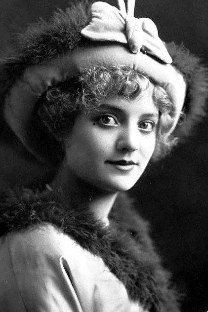 Marie La Varre - Actor Profile Photo