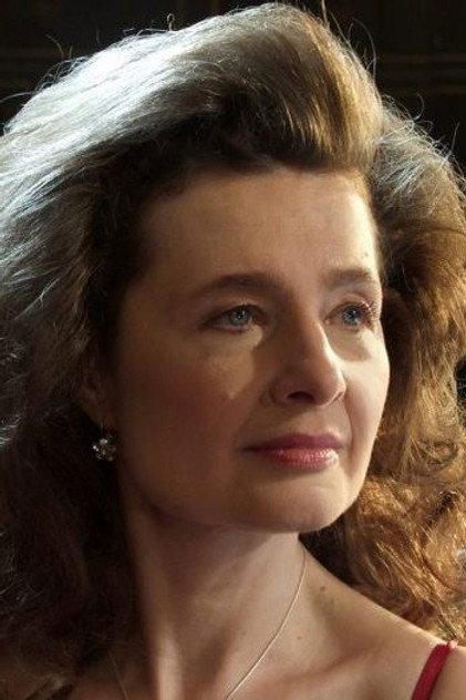 Ewa Iżykowska - Actor Profile Photo