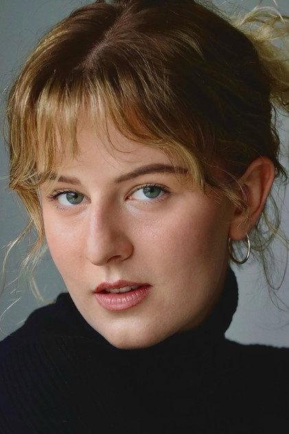 Alyssa Dionne - Actor Profile Photo