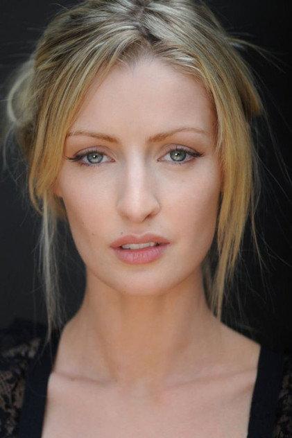 Hannah Cowley - Actor Profile Photo