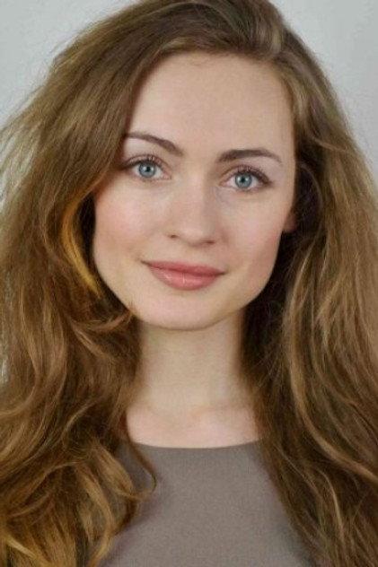 Julia Mulligan - Actor Profile Photo