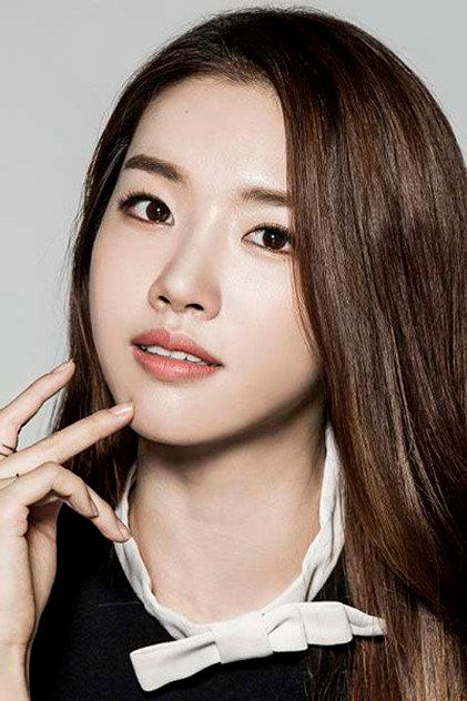 Jo Yoon-seo - Actor Profile Photo