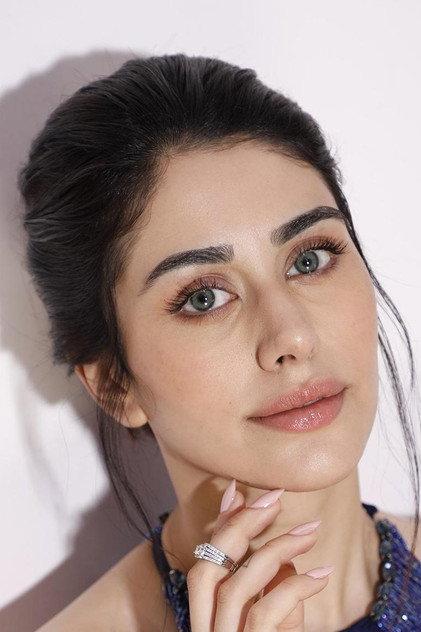Hira Warina - Actor Profile Photo
