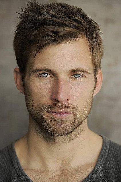 Justin Deeley - Actor Profile Photo