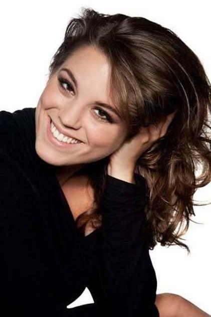 Éva Bata - Actor Profile Photo