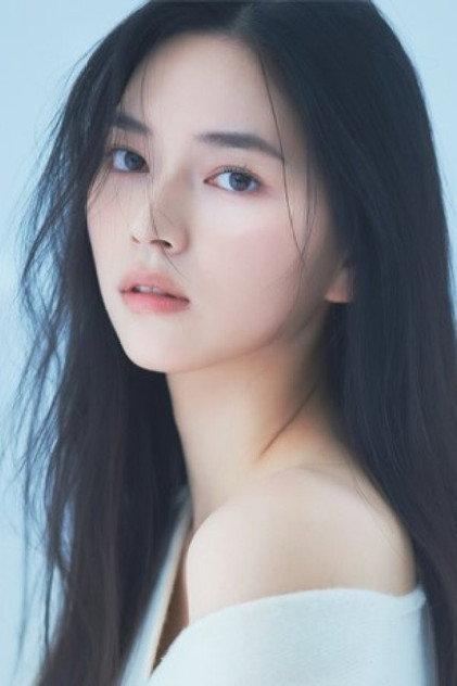 Kim Shana - Actor Profile Photo