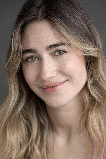 Kamilla Kowal - Actor Profile Photo