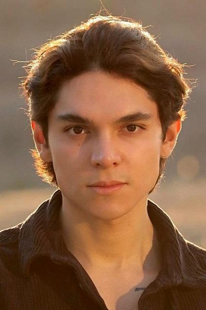 Elliot Alva - Actor Profile Photo