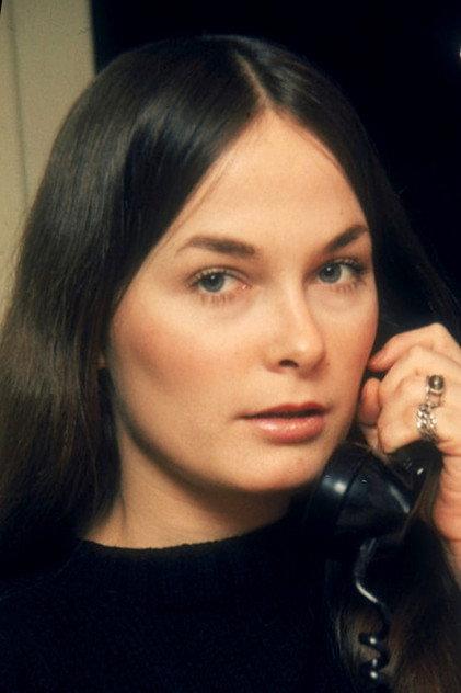 Tina Russell - Actor Profile Photo