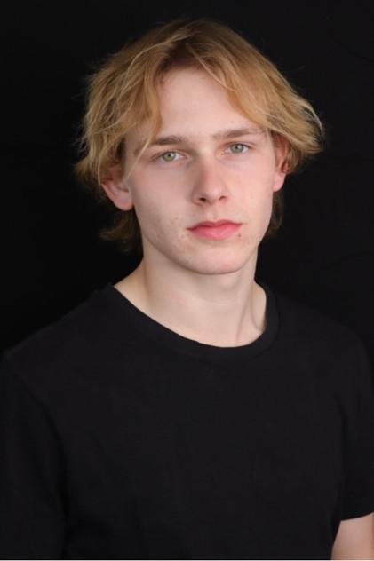 Thomas Barton - Actor Profile Photo