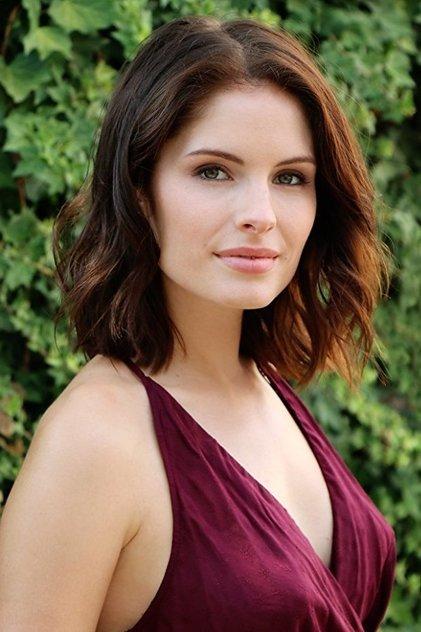Olivia Grace Applegate - Actor Profile Photo