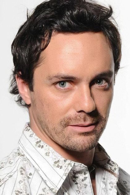 César Sepúlveda - Actor Profile Photo