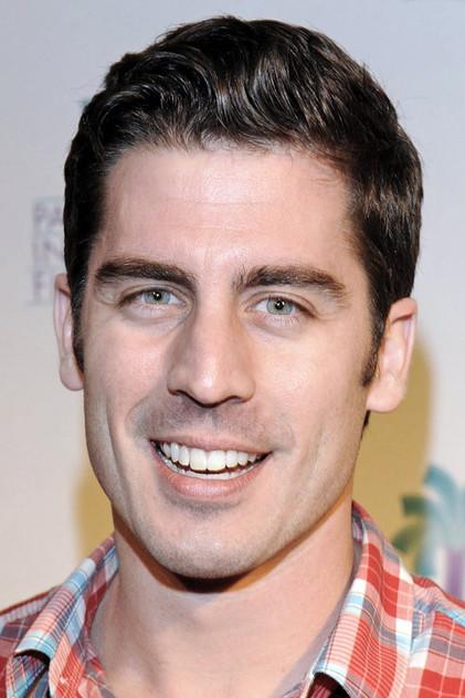 Max McGuire - Actor Profile Photo