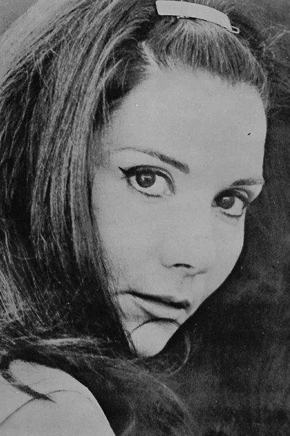 Anna Brazzou - Actor Profile Photo