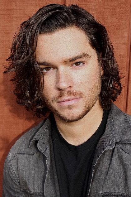 Eddie Alderson - Actor Profile Photo