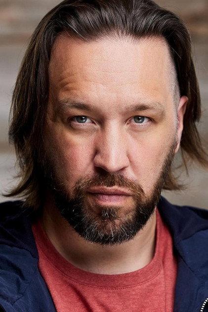 DL MacDonald - Actor Profile Photo