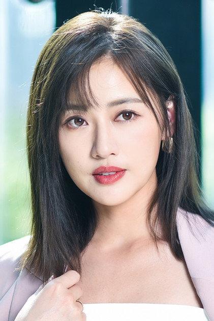 Yvonne Liang - Actor Profile Photo