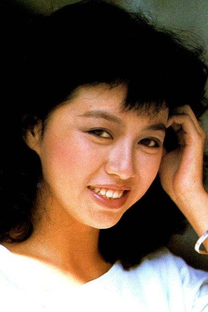 Joan Tong Lai-Kau - Actor Profile Photo