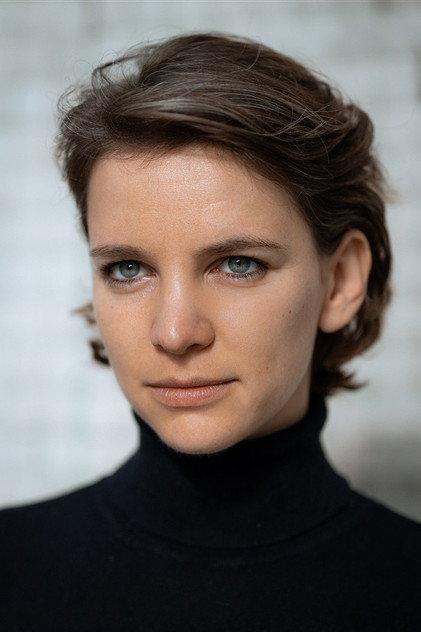 Manon Vernier - Actor Profile Photo