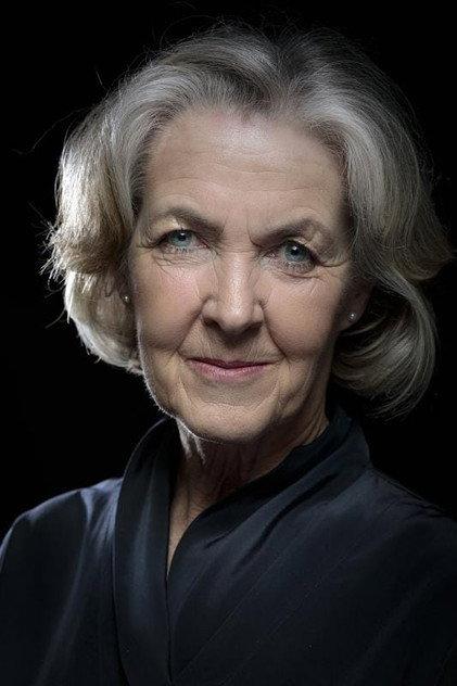 Annabel Davis - Actor Profile Photo