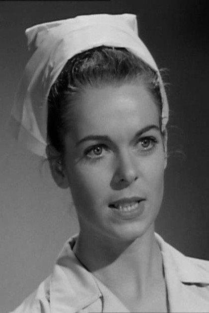 Sarah Brackett - Actor Profile Photo
