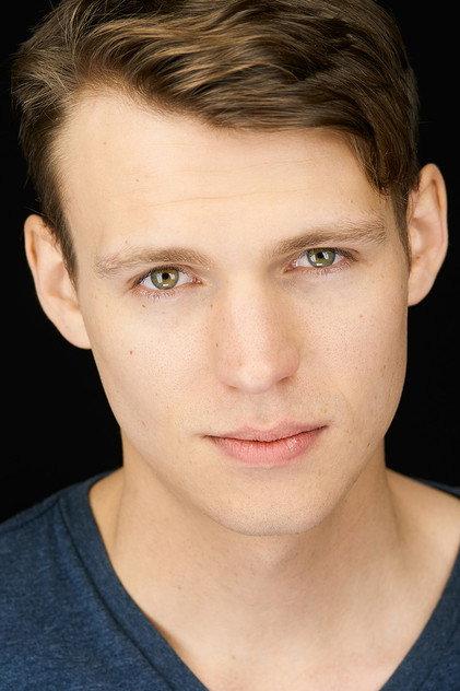 Aaron Dismuke - Actor Profile Photo