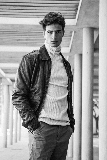 Eduard Torres - Actor Profile Photo
