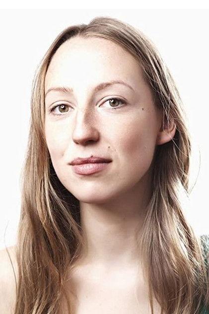 Anna Konkle - Actor Profile Photo