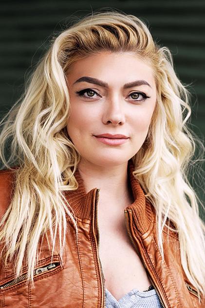 Diane Foster - Actor Profile Photo