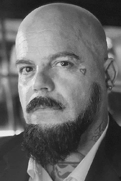 Simon Ellis - Actor Profile Photo