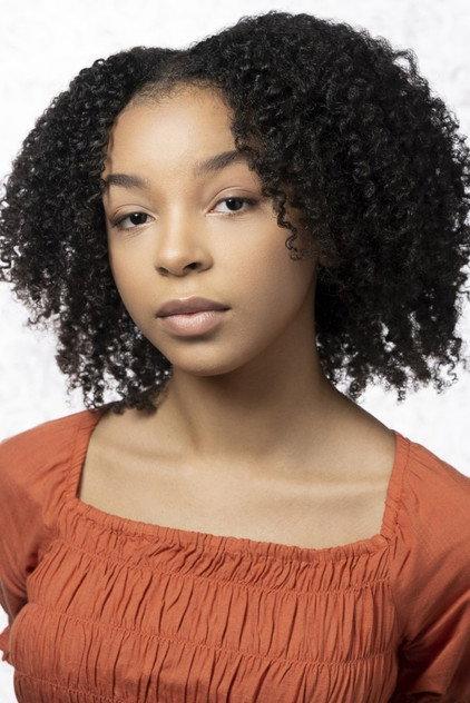 Lindsey Blackwell - Actor Profile Photo