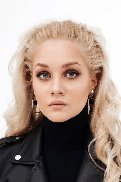 Alina Voskresenskaya - Actor Profile Photo