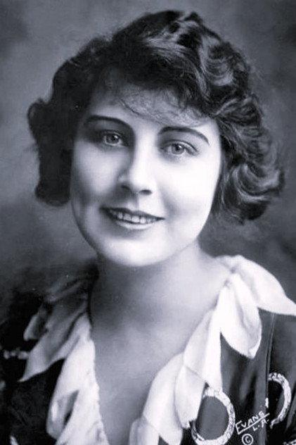 Dorothy Dalton - Actor Profile Photo