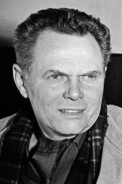 Karl John - Actor Profile Photo