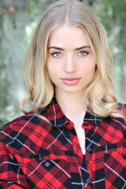 Elisabeth Ferrara - Actor Profile Photo