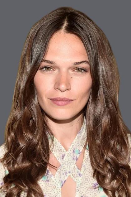 Anna Brewster - Actor Profile Photo