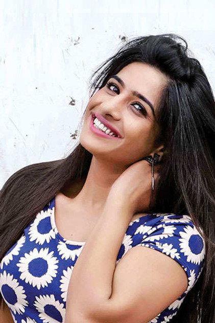 Neha Khan - Actor Profile Photo