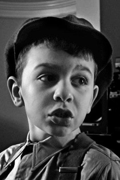 Léo Ouadfel - Actor Profile Photo