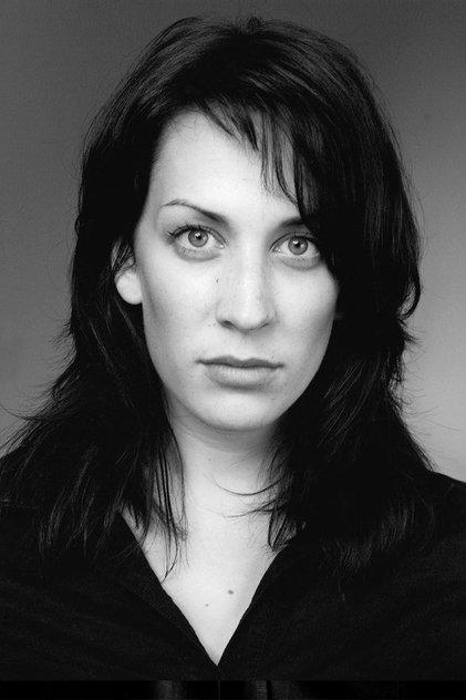 Lizzie Winkler - Actor Profile Photo
